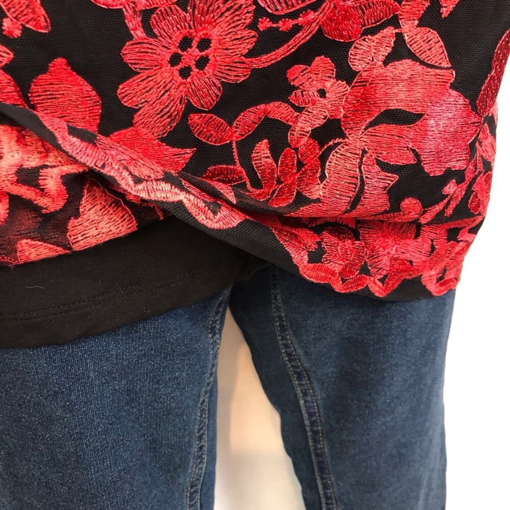 NWT INC International Going Global Red Black Sleeveless Lace Top Longer Length - Picture 7 of 16